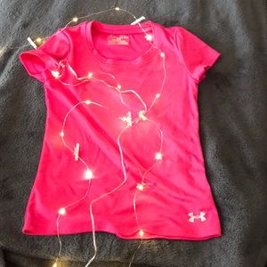 Under Armour loose heat gear youth small